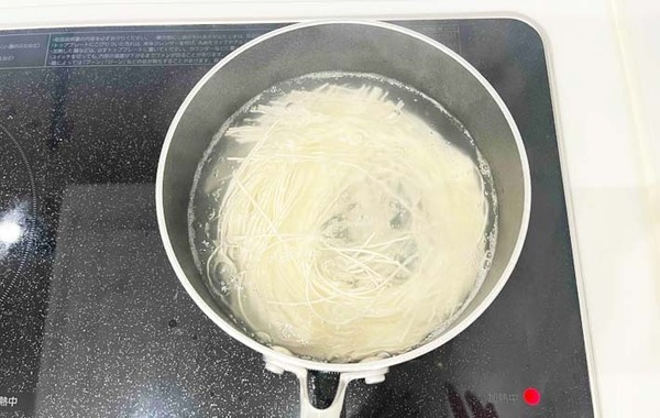 「またそうめん？」とはいわせない！　めんつゆに飽きたら試したいアレンジレシピ