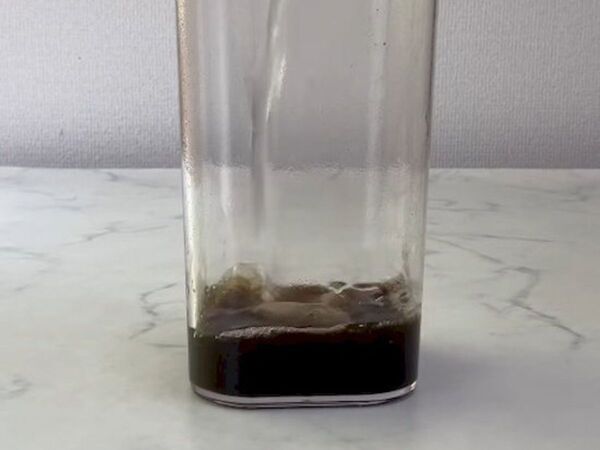 麦茶パックにお湯を注いで振ったら？　抽出の工夫に「真似したい」「時短すぎる」