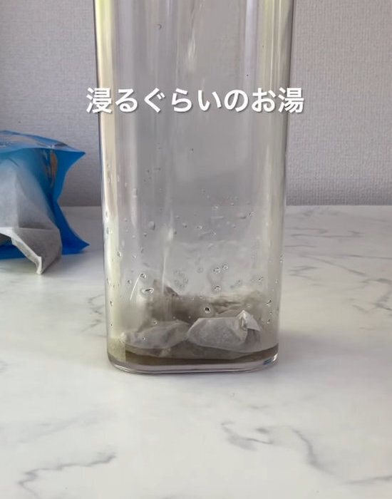 麦茶パックにお湯を注いで振ったら？　抽出の工夫に「真似したい」「時短すぎる」