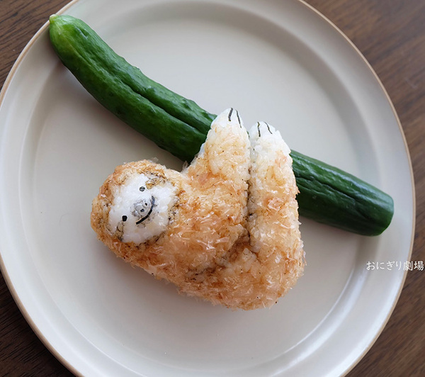 「もったいなくて、食べられない…」　キュウリの１本漬けにぶら下がっていたのは？