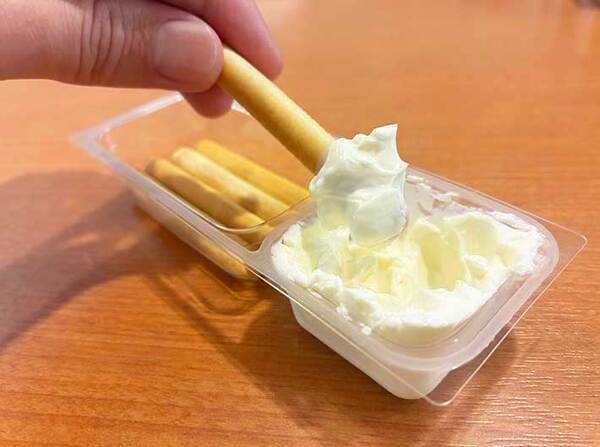 『Kiri』のスティック菓子　アレンジに「夏にいい」「いける！」