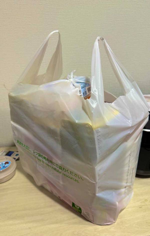 「テトリス上級者による袋詰めがこちら」　１枚に「発想がすごい」「尊敬します！」