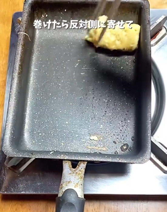 卵１個をラップに流したら？　加熱後の見た目に「まさか」「これは使える」