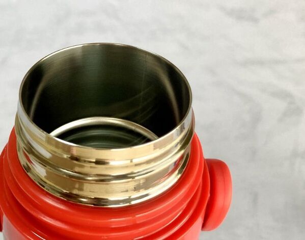 「水筒に入れると危険」　注意喚起に「知らずに続けてた」「体に悪いなんて」