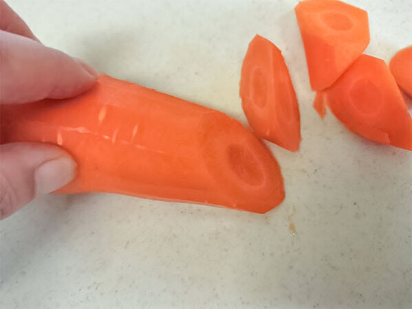 カレーに入れるニンジンはどう切る？　メーカーに『おすすめ』を聞いてみた