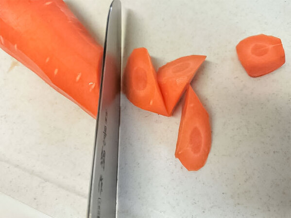 カレーに入れるニンジンはどう切る？　メーカーに『おすすめ』を聞いてみた
