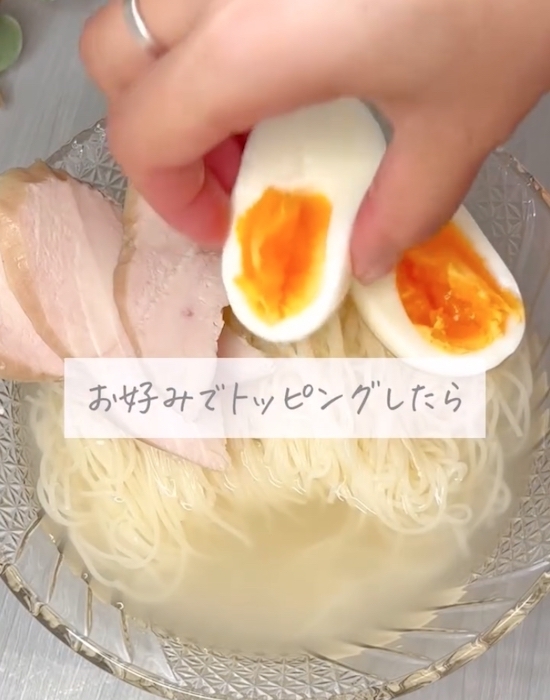 ニンニクをちょい足ししたら？　冷たいそうめんが別物に！　「夏ずっと食べる」「最高だった」