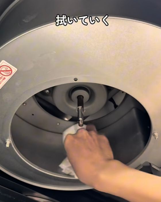 パーツを外して１時間放置　掃除後の換気扇に「スゴすぎる」「これは試す」