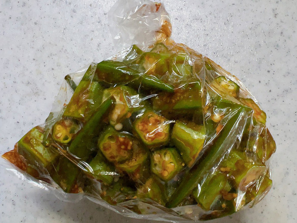 オクラは、揚げてみて！　『茹でない』レシピに「無限に食べ続けられる」