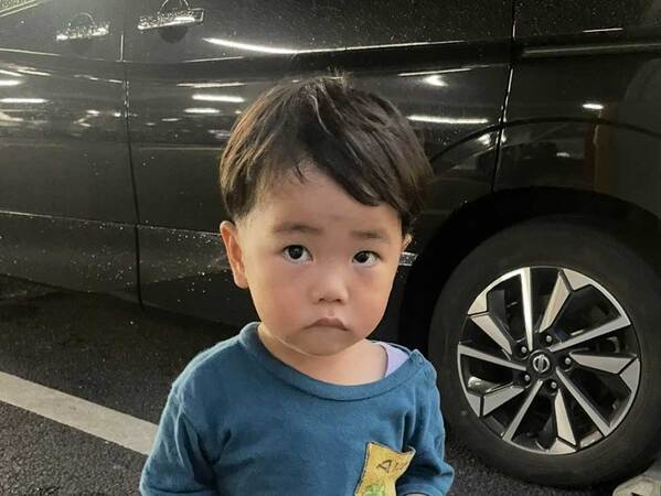 母親「急に雷が鳴った」　３歳息子がとった『対策』に「賢明な判断」「尊すぎて泣いた」