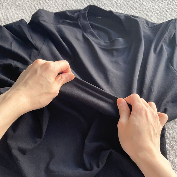 「めっちゃ涼しい」「もういうことなし」　絶賛の声が集まった、ユニクロの『1990円Tシャツ』がこちら