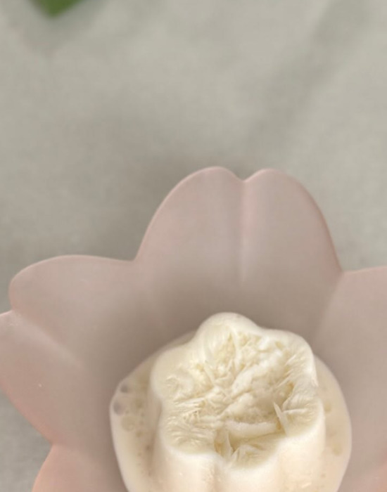 ジッパー袋に牛乳と砂糖を入れて振るだけ　１０分後に「ウソみたい」「理科の実験」