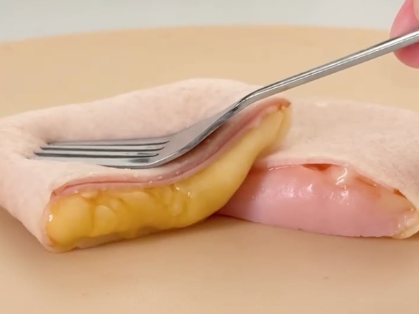 たった３つの材料で？　春巻きの皮の包み方に「その手があったか」「リピ決定」