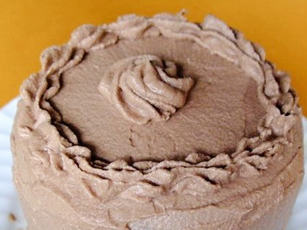 女性が作ったホールケーキ　１８年後？「目を疑った」「その才能に嫉妬」