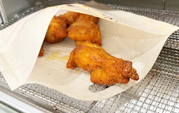 セリアで買った『話題の袋』　使い方に「何度でも使える」「グリルいらず」