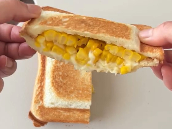 まるで屋台の味！？　母親が作った朝食に、娘「お祭りのにおいがする！」