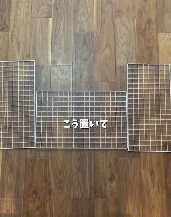 １００均アイテムの組み合わせで？　突っ張り棒とネットで作った棚に「感動した」「賢い」