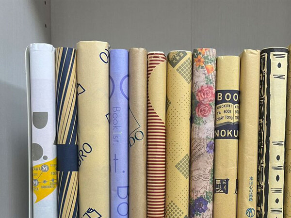 ただの本棚の写真かと思ったら…　称賛の声が寄せられた『ワケ』に「これはエモい」「センスの塊」