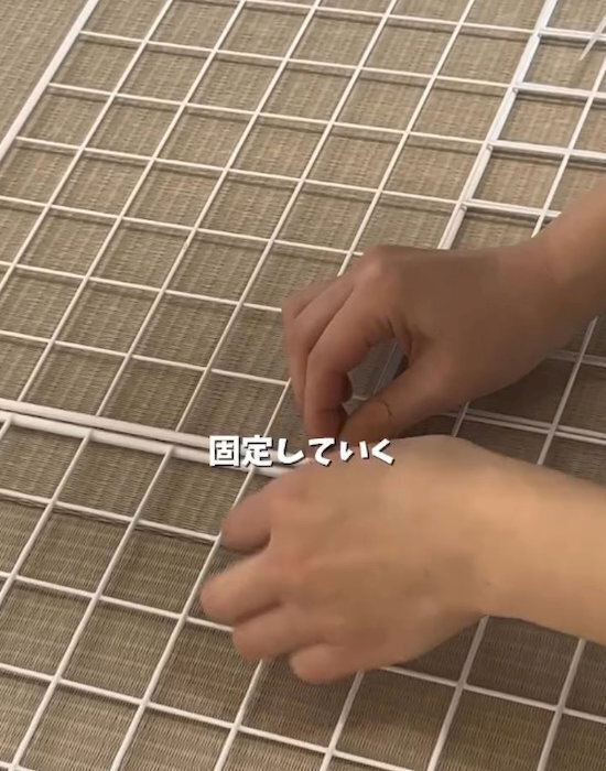 １００均グッズで子供用デスクが完成　作り方に「真似したい」「コレ助かる」