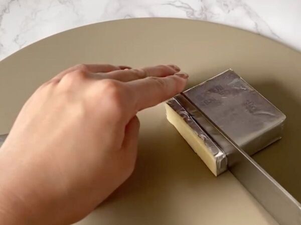「開ける前に切ってみて」　バターの扱い方に「毎回やる」「ラクすぎた」