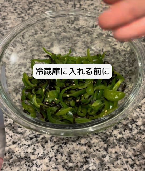 「ラップして冷蔵庫へ」　その習慣が危険？　食中毒につながるNG行動５選に「ギクッ」