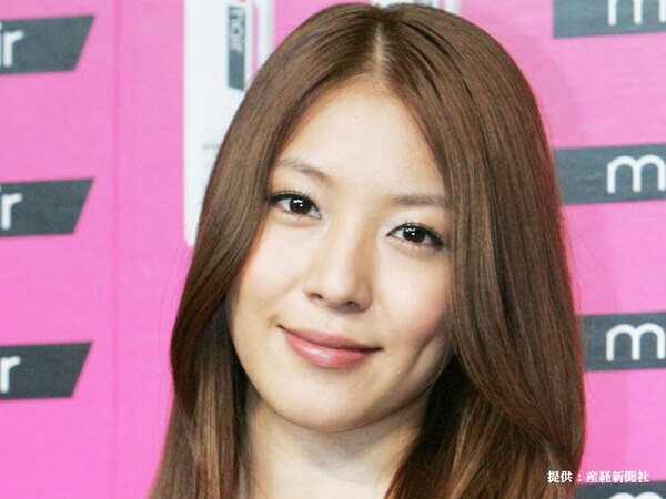 BoA、ヒザの痛みで受診したら『骨壊死』と診断　早急に手術するためライブを中止