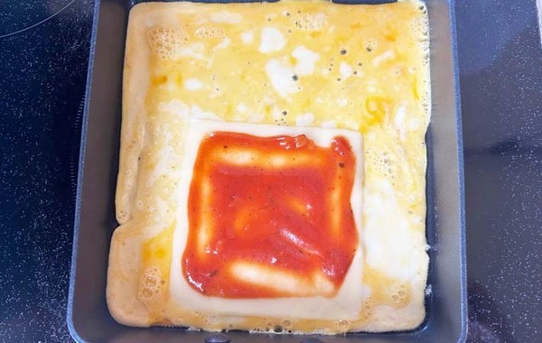 玉子焼きに入れたのは、冷蔵庫に余っていた…？　「家族の手が止まらない」