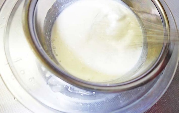 砂糖不要！　材料２つを混ぜて冷凍したら…「子供ソワソワ」「一瞬で食べちゃった」