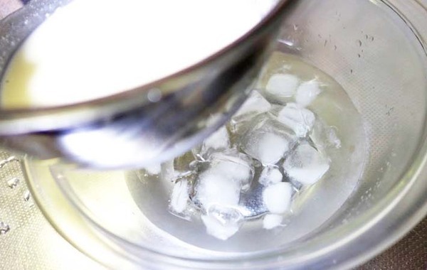 砂糖不要！　材料２つを混ぜて冷凍したら…「子供ソワソワ」「一瞬で食べちゃった」