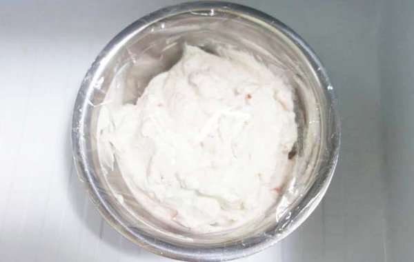 砂糖不要！　材料２つを混ぜて冷凍したら…「子供ソワソワ」「一瞬で食べちゃった」