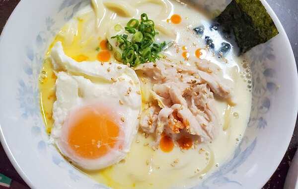 家族みんなが驚いた！　冷凍うどんに使った『スープ』は…？