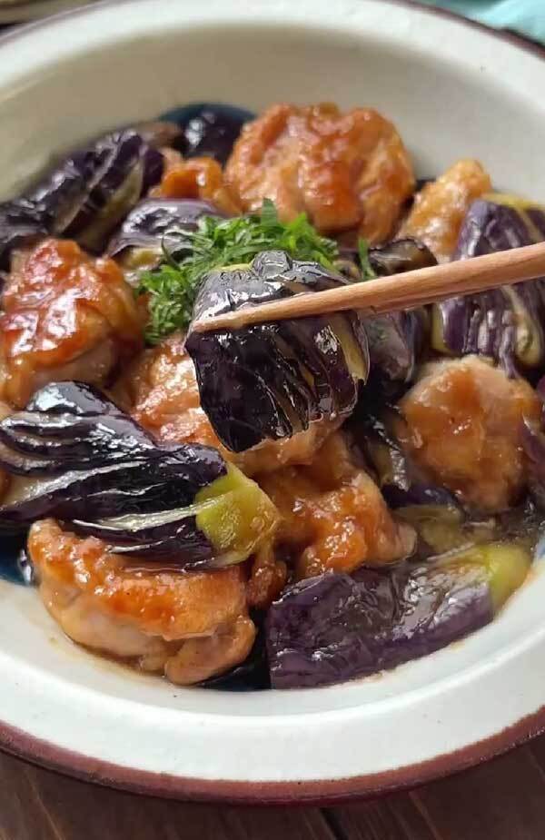 中学生娘の箸が止まらない！　ナスと一緒に焼いたのは？「これはズルい」「メモした」