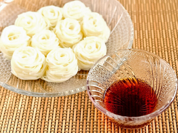 暑い夏に何度もやりたい！　そうめんのめんつゆ、水で割るのではなく…？