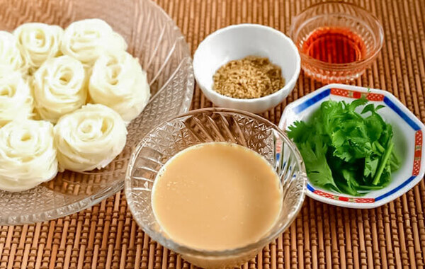 暑い夏に何度もやりたい！　そうめんのめんつゆ、水で割るのではなく…？