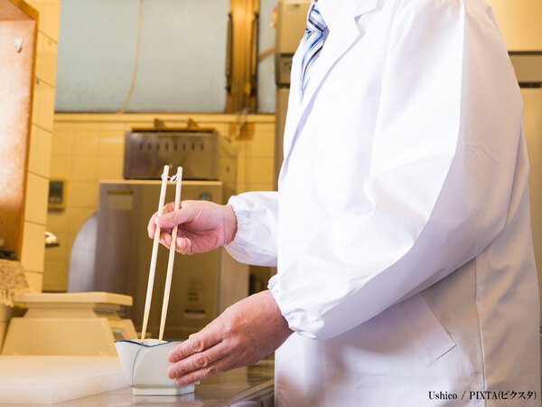 「初めて見た」「本当に立つんだ」　土井善晴、縁起のいい奇跡の写真に６万『いいね』