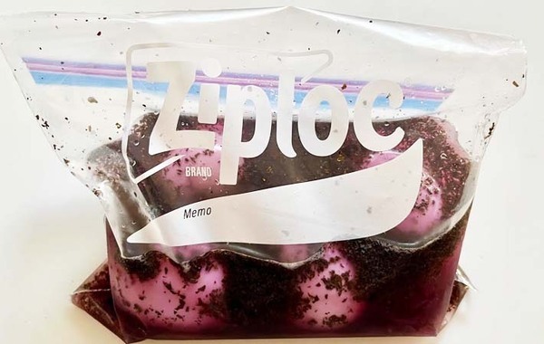 『ゆかり』とゆで卵をジッパー袋に入れて…？　簡単おかずに「夫や子供がハマった」