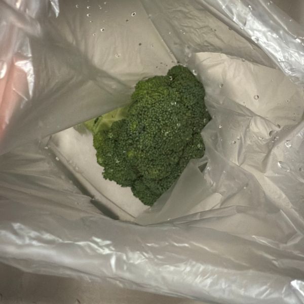 ポリ袋にブロッコリーを入れて？　意外な洗い方に「超合理的」「真似したい」
