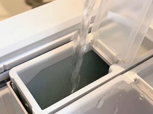 自動投入タンク、開けてみたら…　中の状態に「え、こんなことに」「確認してくる」