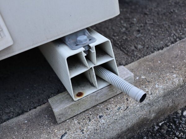 水が出ないドレンホース　掃除したら中から出てきたのは…「ゾッとした」「確認すべき」