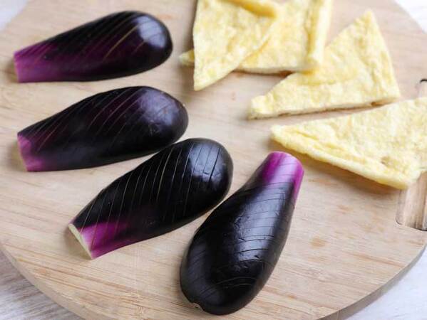 そうめんに焼いたナスをのせて…　料理家のレシピに絶賛の声！