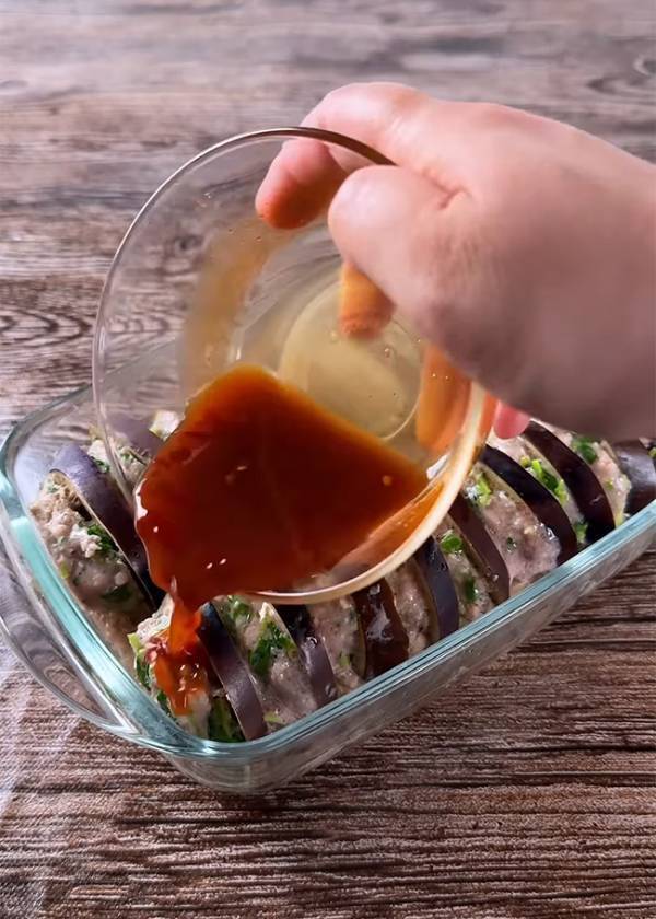 ナス、肉、ナス、肉…　ボリューム満点の『簡単おかず』に「手抜きに見えない！」