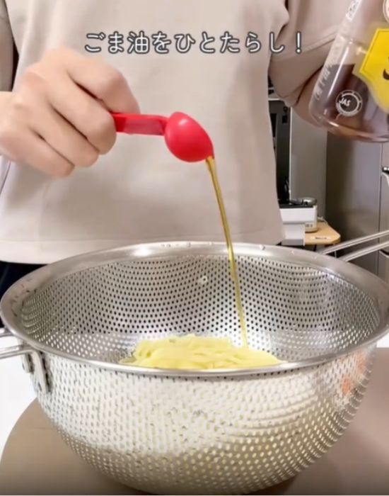 冷やし中華はゆでた直後が勝負！　ひと手間で劇的に「食べやすい！」