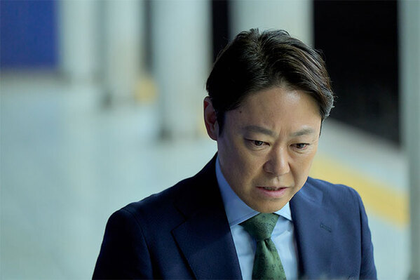 笑ってたはずが、ゾクッとする　ブラックな香り漂う『しあわせな結婚』第１話