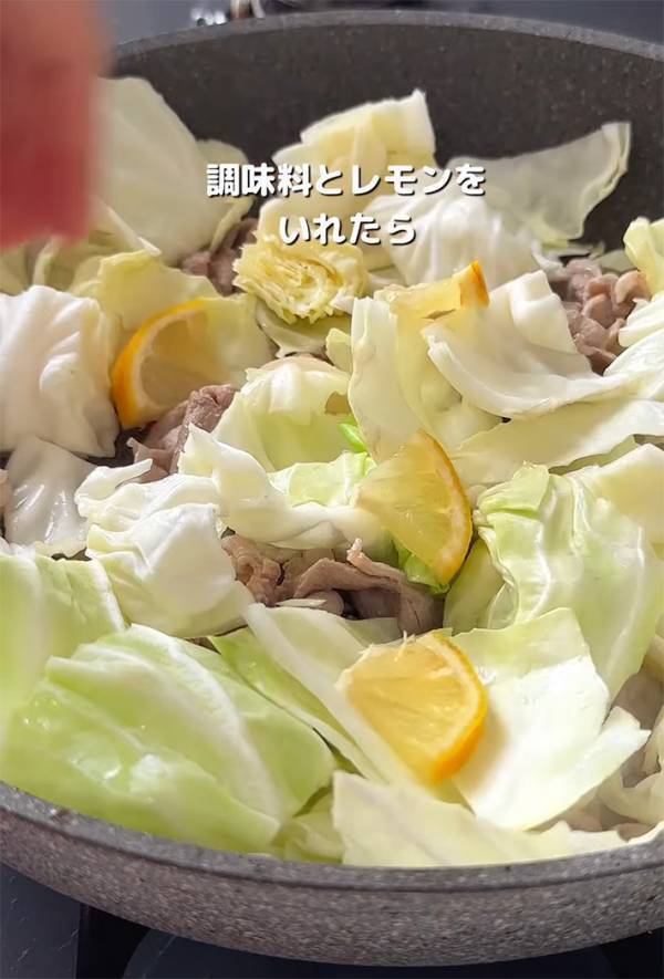 「これは誰でも箸が止まらないやつ」　キャベツを使った料理に絶賛の声