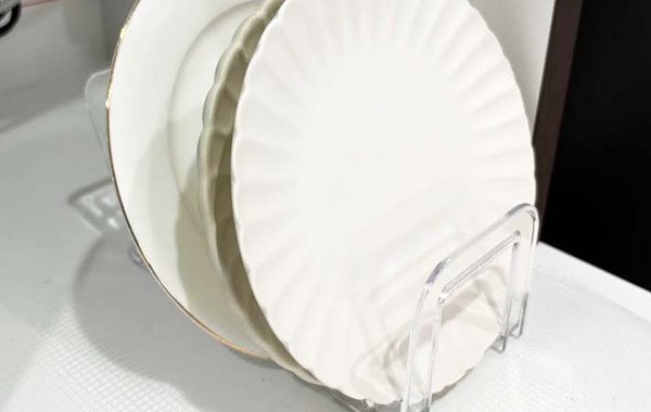 セリアで買った『ハンカチスタンド』　思わぬ使い道に「家中で役立ちそう！」