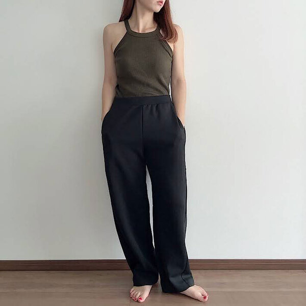 「持ってるパンツ全部これにしたい」　絶賛の声が寄せられた、ユニクロの『名品パンツ』がこちら