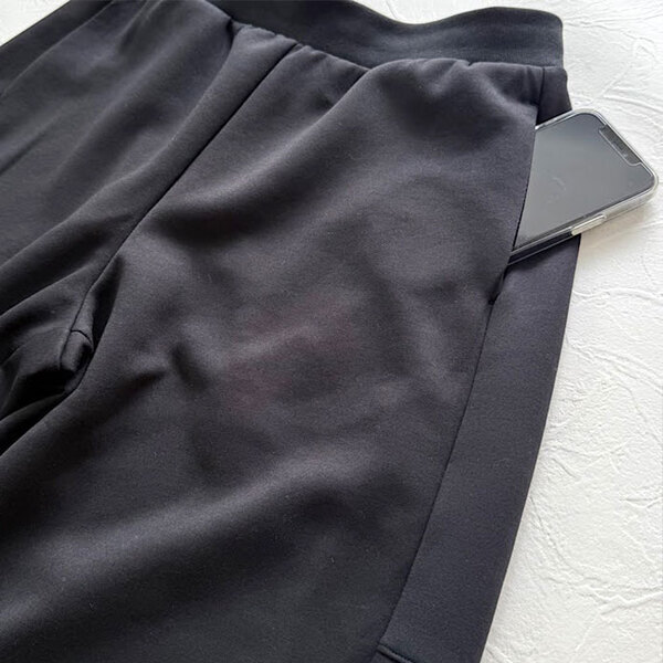 「持ってるパンツ全部これにしたい」　絶賛の声が寄せられた、ユニクロの『名品パンツ』がこちら