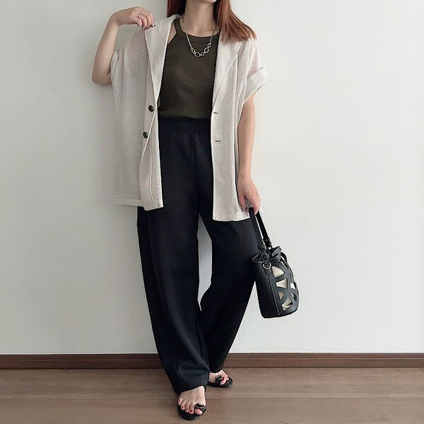 「持ってるパンツ全部これにしたい」　絶賛の声が寄せられた、ユニクロの『名品パンツ』がこちら