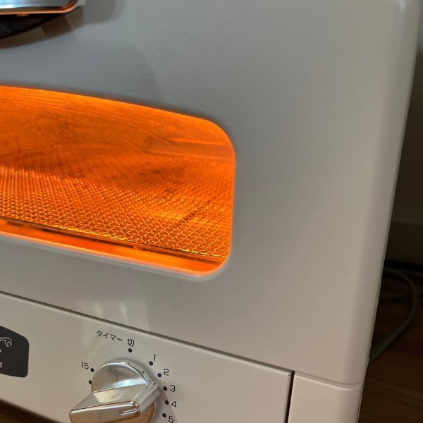 食パンを焼く時の『向き』が決め手？　焼きむらを防ぐ裏技に「早く知りたかった」