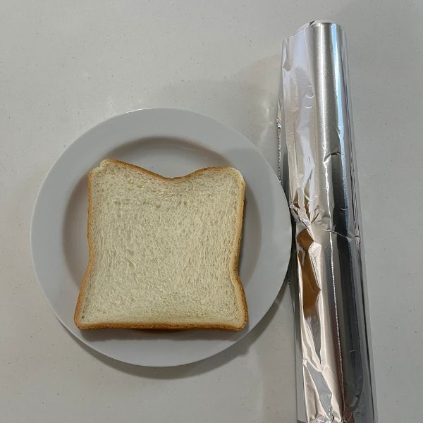 食パンを焼く時の『向き』が決め手？　焼きむらを防ぐ裏技に「早く知りたかった」